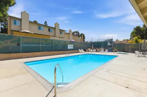 Exterior - 968 Marlin Dr, Vista, CA 92084 photo 7 of 8