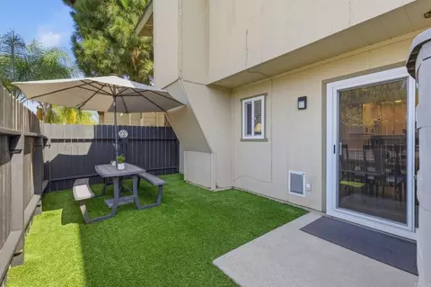 Exterior - 968 Marlin Dr, Vista, CA 92084 photo 3 of 8