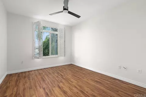 Bedroom - 4155 Executive Dr #E307, La Jolla, CA 92037 photo 4 of 6