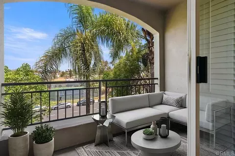 Exterior - 4155 Executive Dr #E307, La Jolla, CA 92037 photo 3 of 7