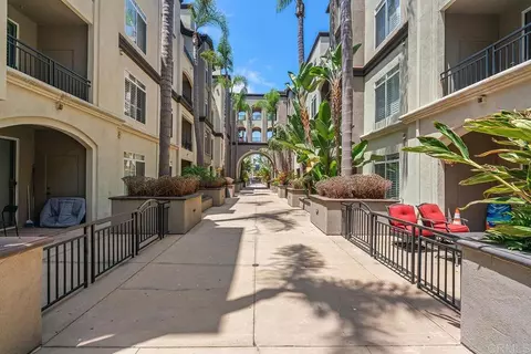 Exterior - 4155 Executive Dr #E307, La Jolla, CA 92037 photo 7 of 7