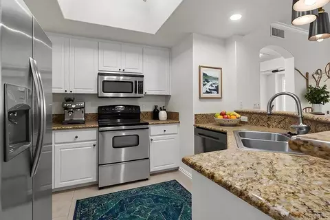 Kitchen - 4155 Executive Dr #E307, La Jolla, CA 92037 photo 3 of 5