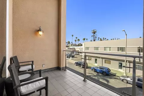 Exterior - 550 Seagaze Dr #12, Oceanside, CA 92054 photo 1 of 3