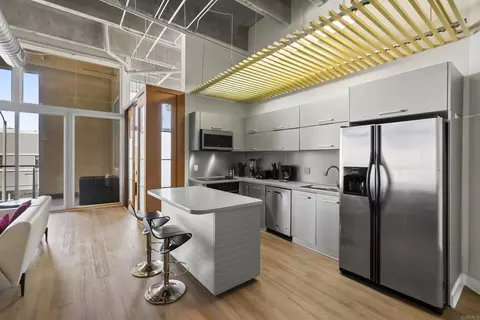 Kitchen - 550 Seagaze Dr #12, Oceanside, CA 92054 photo 1 of 3