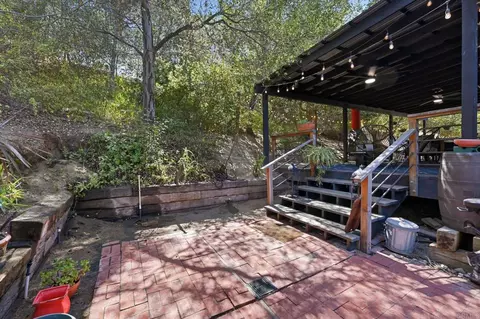 Exterior - 1866 Santa Margarita, Fallbrook, CA 92028 photo 10 of 24
