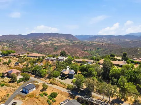 View/Area - 1866 Santa Margarita, Fallbrook, CA 92028 photo 10 of 14