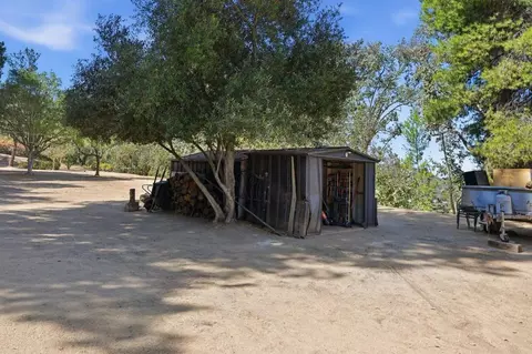 Exterior - 1866 Santa Margarita, Fallbrook, CA 92028 photo 23 of 24