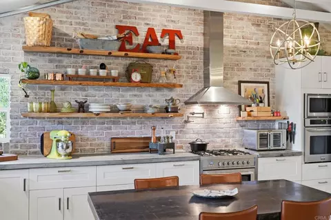 Kitchen - 1866 Santa Margarita, Fallbrook, CA 92028 photo 4 of 6