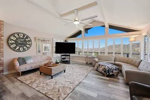Living - 1866 Santa Margarita, Fallbrook, CA 92028 photo 4 of 5