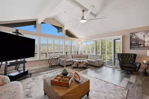 Living - 1866 Santa Margarita, Fallbrook, CA 92028 photo 3 of 5