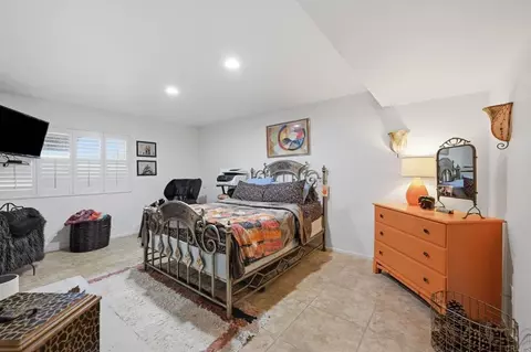Bedroom - 1866 Santa Margarita, Fallbrook, CA 92028 photo 5 of 7
