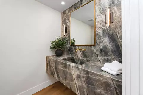 Bath - 5875 La Jolla Mesa Dr, La Jolla, CA 92037 photo 1 of 7