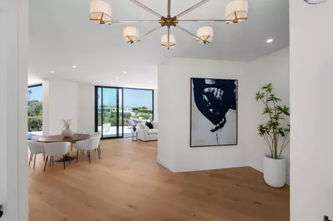 Entry Way - 5875 La Jolla Mesa Dr, La Jolla, CA 92037 photo 3 of 3