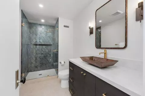 Bath - 5875 La Jolla Mesa Dr, La Jolla, CA 92037 photo 6 of 7