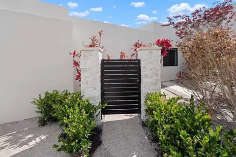 Exterior - 5875 La Jolla Mesa Dr, La Jolla, CA 92037 photo 4 of 7