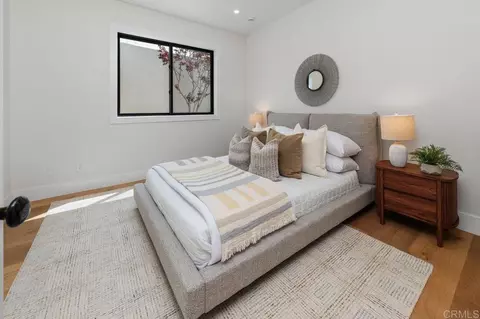 Bedroom - 5875 La Jolla Mesa Dr, La Jolla, CA 92037 photo 3 of 4