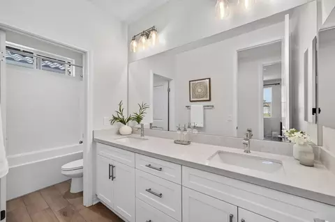 Bath - 10335 River Bluff Dr, Santee, CA 92071 photo 2 of 2
