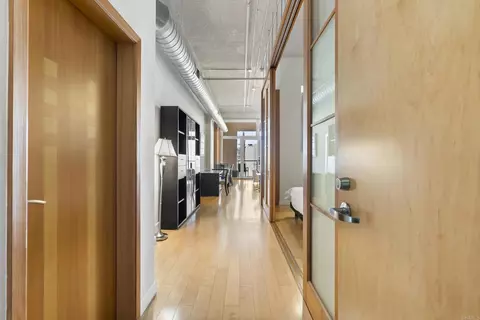 Entry Way - 550 Seagaze Dr #9, Oceanside, CA 92054 photo 1 of 1
