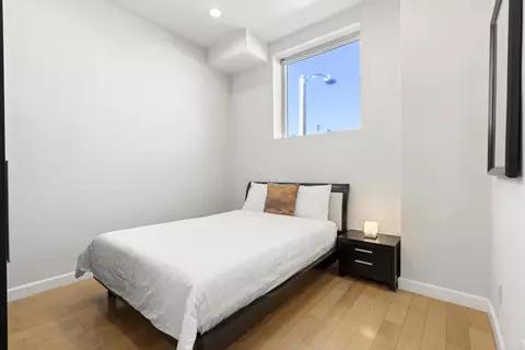 Bedroom - 550 Seagaze Dr #9, Oceanside, CA 92054 photo 3 of 4
