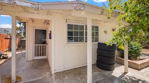 Exterior - 852 Gamble St, Escondido, CA 92026 photo 3 of 7