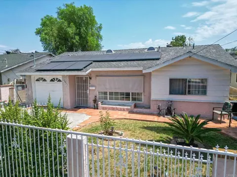 Exterior - 852 Gamble St, Escondido, CA 92026 photo 2 of 7