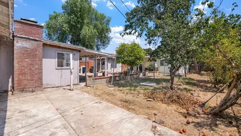 Exterior - 852 Gamble St, Escondido, CA 92026 photo 6 of 7