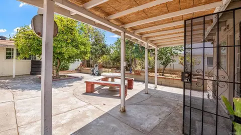 Exterior - 852 Gamble St, Escondido, CA 92026 photo 5 of 7