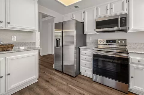 Kitchen - 4714 Majorca Way, Oceanside, CA 92056 photo 4 of 4