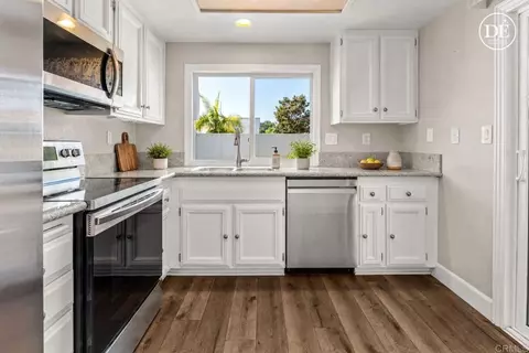 Kitchen - 4714 Majorca Way, Oceanside, CA 92056 photo 2 of 4