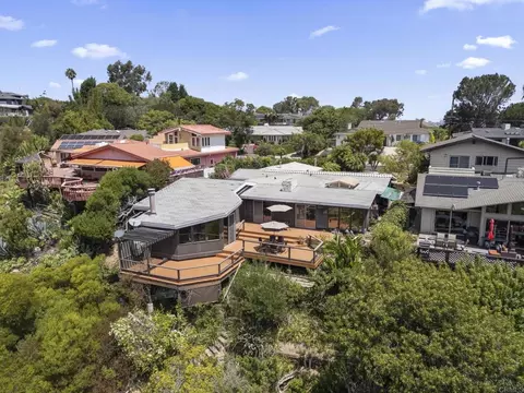 View/Area - 5860 Cactus Way, La Jolla, CA 92037 photo 1 of 3