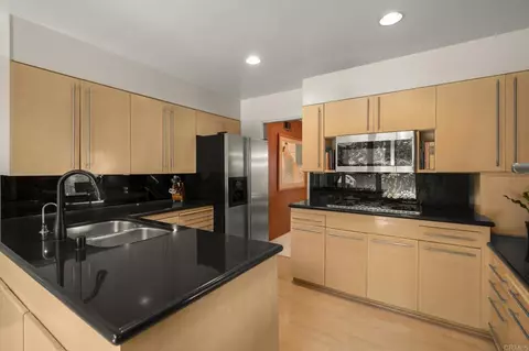 Kitchen - 5860 Cactus Way, La Jolla, CA 92037 photo 2 of 3
