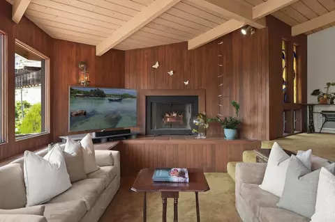 Living - 5860 Cactus Way, La Jolla, CA 92037 photo 10 of 10