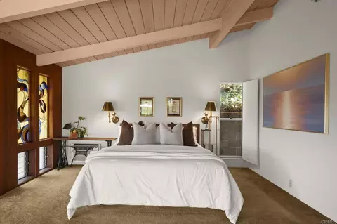 Bedroom - 5860 Cactus Way, La Jolla, CA 92037 photo 3 of 9