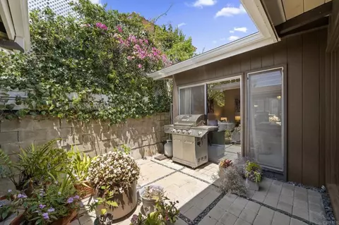 Exterior - 5860 Cactus Way, La Jolla, CA 92037 photo 8 of 10