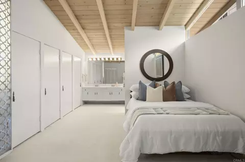 Bedroom - 5860 Cactus Way, La Jolla, CA 92037 photo 6 of 9
