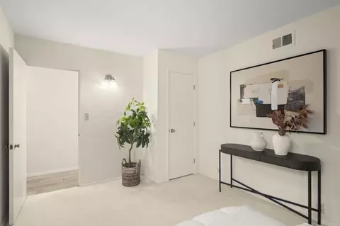 Bedroom - 5860 Cactus Way, La Jolla, CA 92037 photo 8 of 9