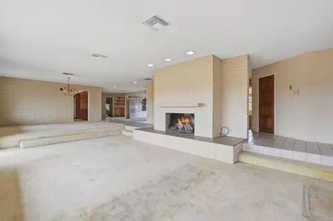 Living - 293 Via Del Cerrito, Encinitas, CA 92024 photo 12 of 24
