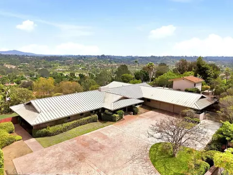 View/Area - 293 Via Del Cerrito, Encinitas, CA 92024 photo 4 of 6