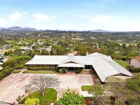 View/Area - 293 Via Del Cerrito, Encinitas, CA 92024 photo 3 of 6
