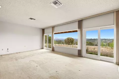 Living - 293 Via Del Cerrito, Encinitas, CA 92024 photo 23 of 24