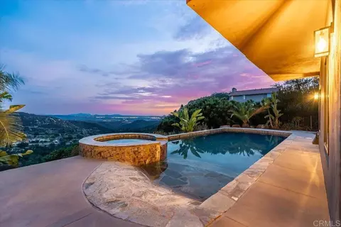 Exterior - 15223 Skyridge Rd, Poway, CA 92064 photo 7 of 12