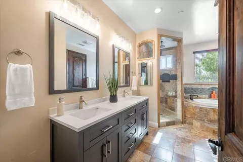 Bath - 15223 Skyridge Rd, Poway, CA 92064 photo 1 of 2