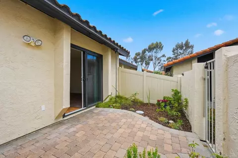Exterior - 2168 Valleydale Ln, Encinitas, CA 92024 photo 4 of 13