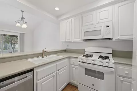 Kitchen - 2168 Valleydale Ln, Encinitas, CA 92024 photo 1 of 2
