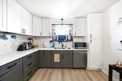 Kitchen - 1475 Lily Ave, El Cajon, CA 92021 photo 3 of 3