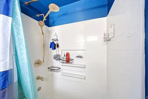 Bath - 1475 Lily Ave, El Cajon, CA 92021 photo 4 of 4