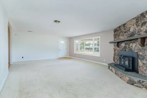 Living - 226 Durgin St, Ramona, CA 92065 photo 2 of 7