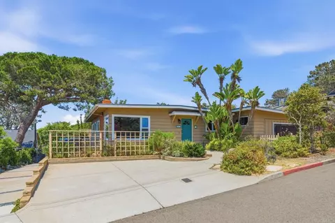 Exterior - 446 15th St, Del Mar, CA 92014 photo 1 of 10