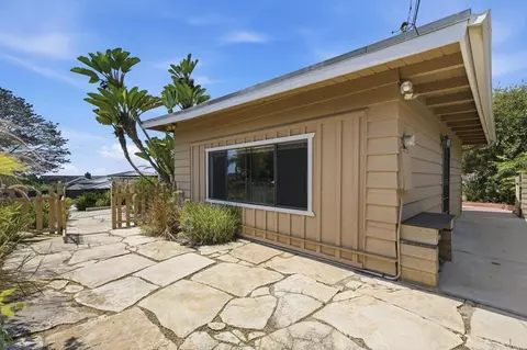 Exterior - 446 15th St, Del Mar, CA 92014 photo 4 of 10