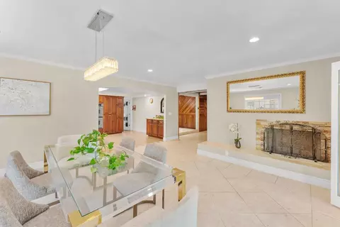 Dining - 15321 Via Molinero, Poway, CA 92064 photo 2 of 2